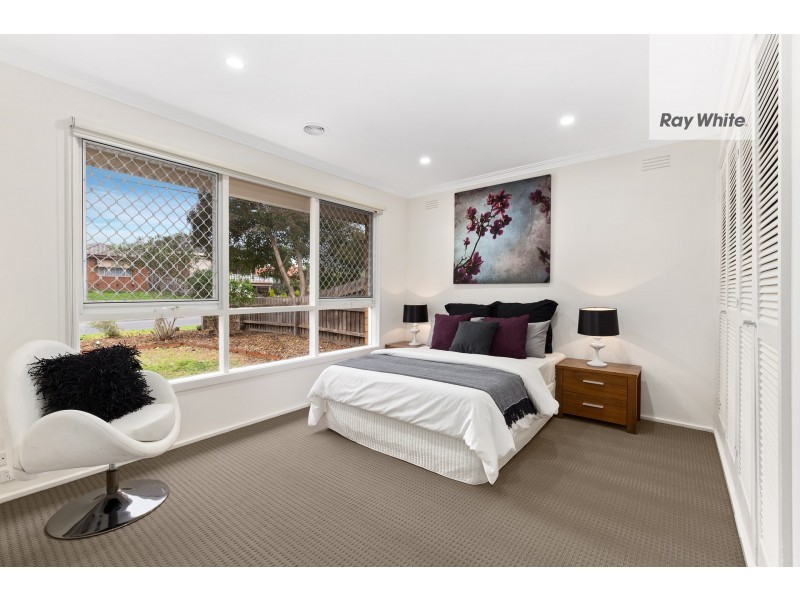 17 Menzies Parade, Lalor VIC 3075