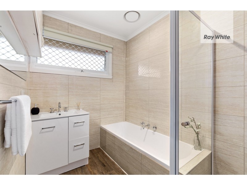 17 Menzies Parade, Lalor VIC 3075