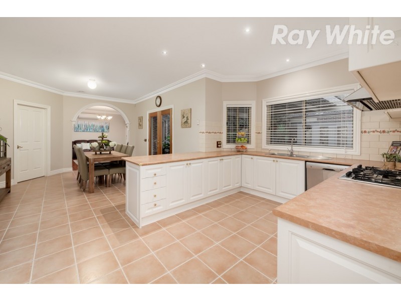 22 Sandpiper Way, South Morang VIC 3752