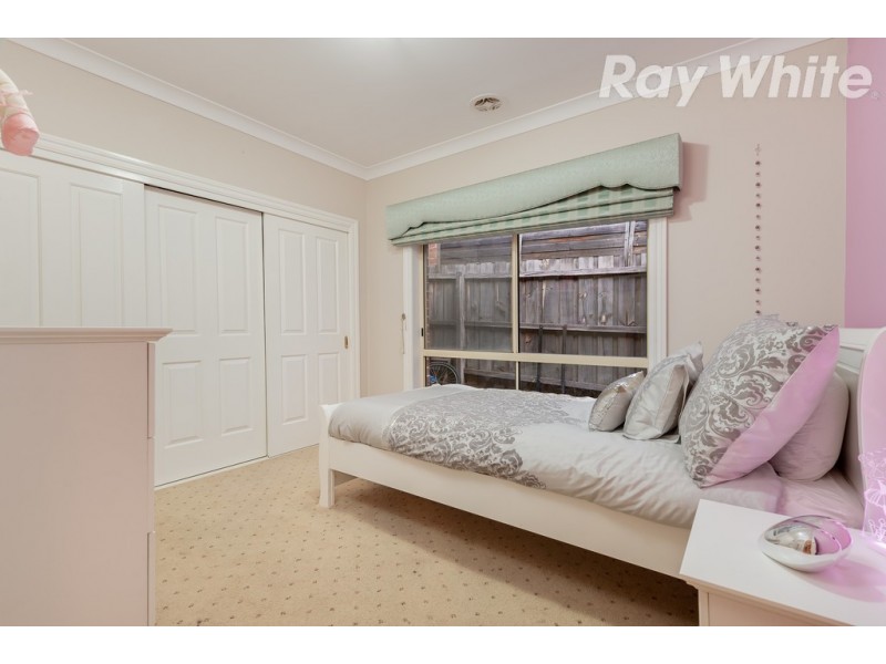 22 Sandpiper Way, South Morang VIC 3752