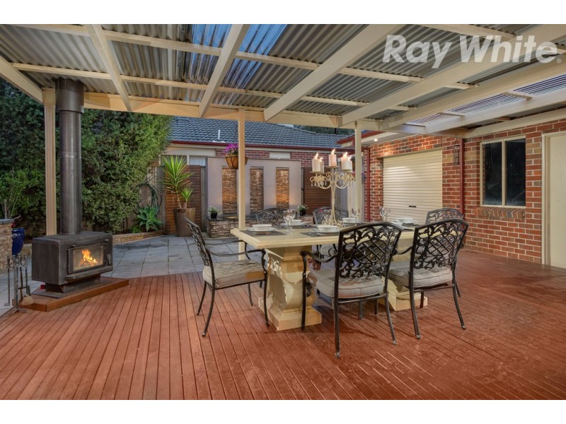 22 Sandpiper Way, South Morang VIC 3752