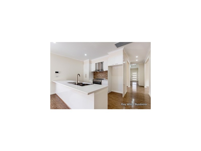 51 Gyrfalcon Way, Doreen VIC 3754