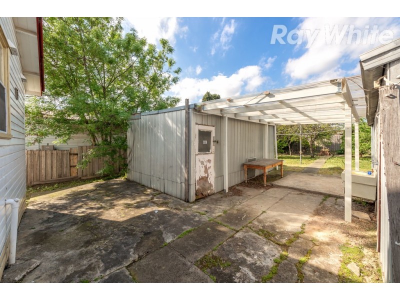 18 Boldrewood Parade, Reservoir VIC 3073