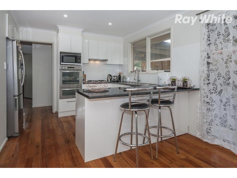 4 Karen Court, Mill Park VIC 3082