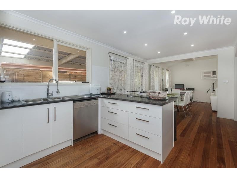 4 Karen Court, Mill Park VIC 3082