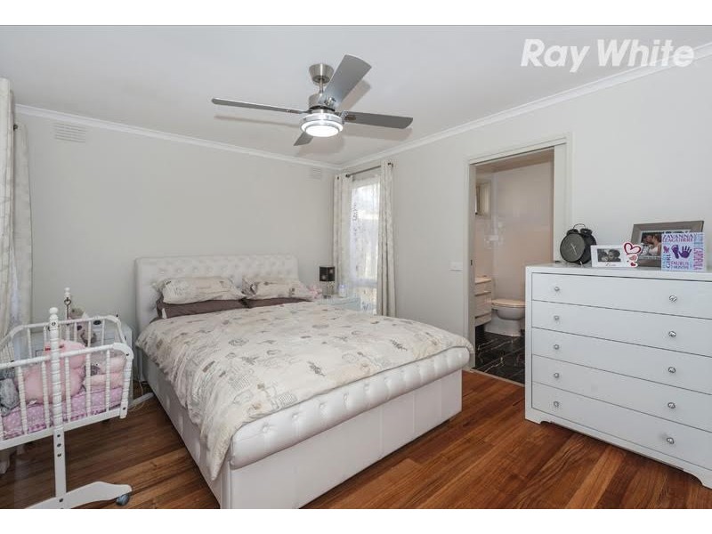 4 Karen Court, Mill Park VIC 3082