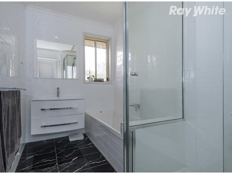 4 Karen Court, Mill Park VIC 3082