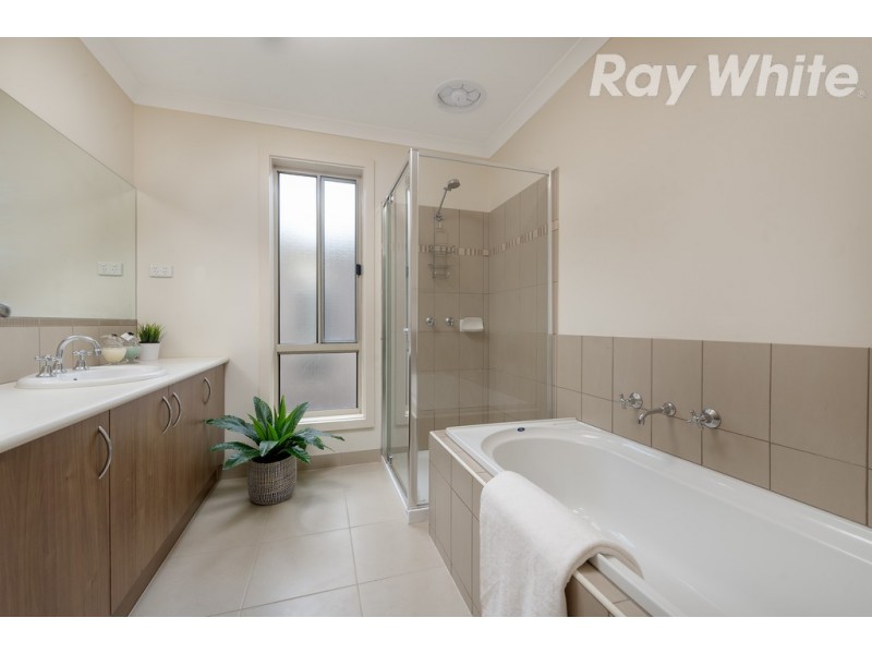 9 Haven Close, South Morang VIC 3752