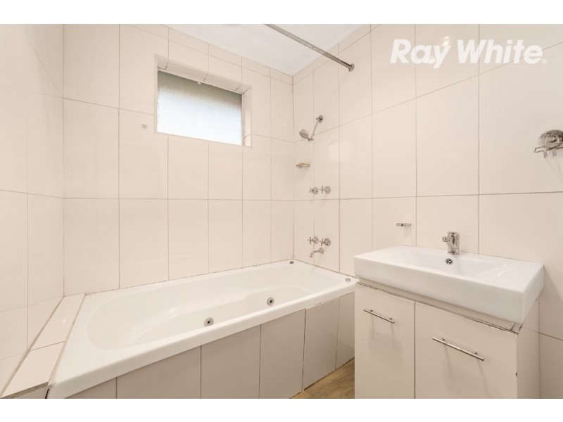 7 Golf Avenue, Kingsbury VIC 3083