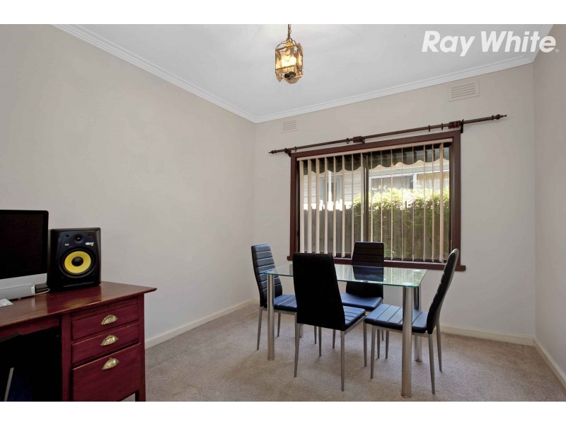 17 Cash Street, Kingsbury VIC 3083