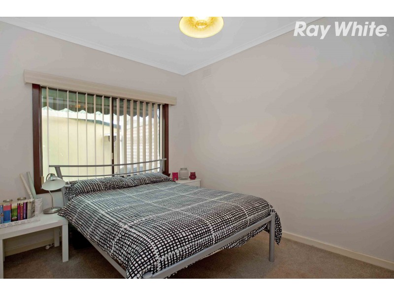 17 Cash Street, Kingsbury VIC 3083