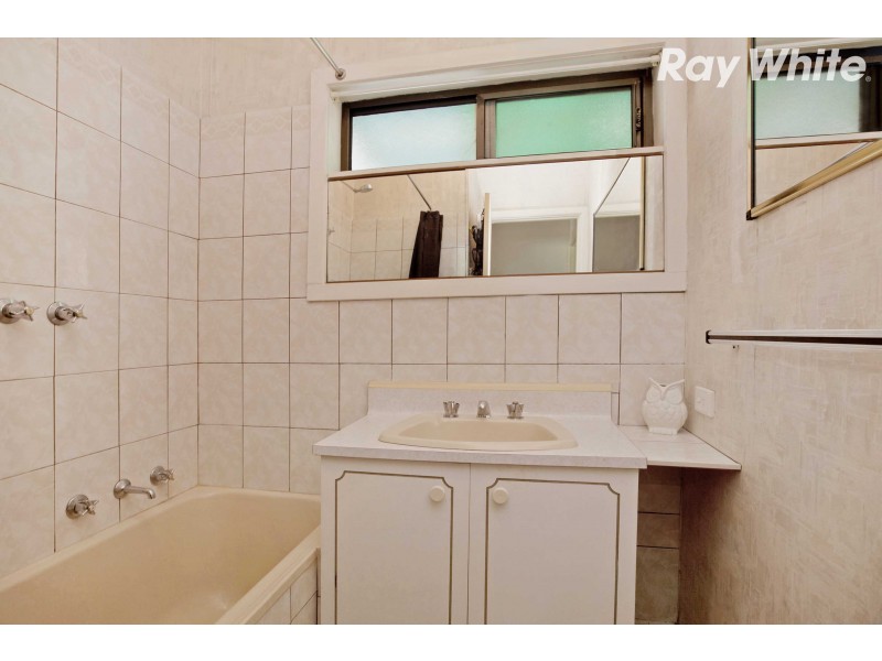 17 Cash Street, Kingsbury VIC 3083