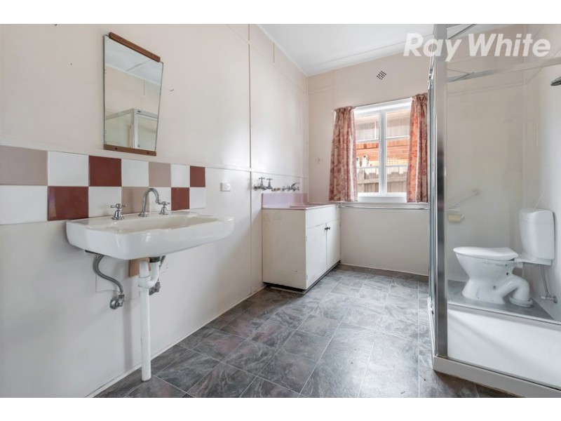 20 Cherry Orchard Rise, Box Hill North VIC 3129