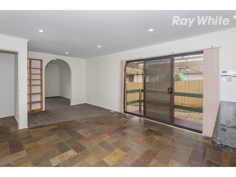 108 Roycroft Avenue, Mill Park VIC 3082