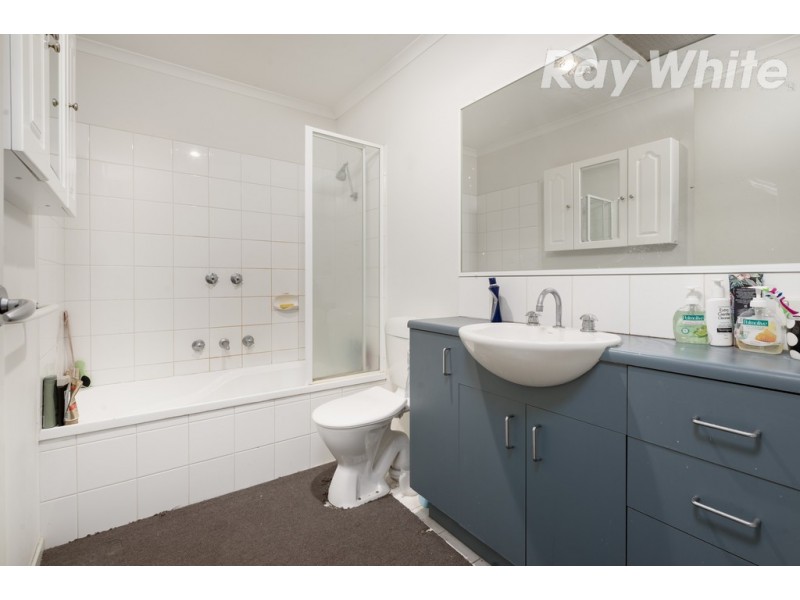 2/121 Grange Boulevard, Bundoora VIC 3083