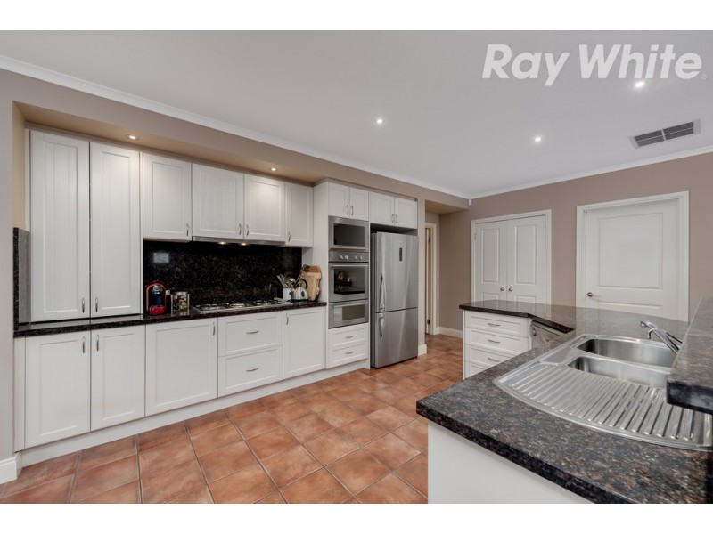 17 Portobello Terrace, South Morang VIC 3752