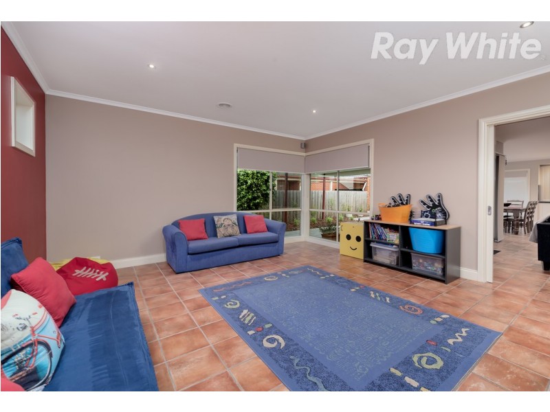 17 Portobello Terrace, South Morang VIC 3752