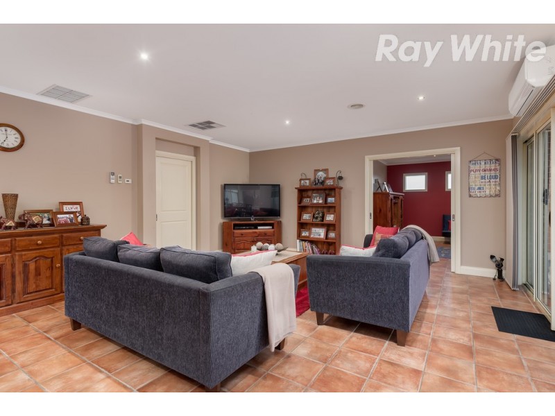 17 Portobello Terrace, South Morang VIC 3752