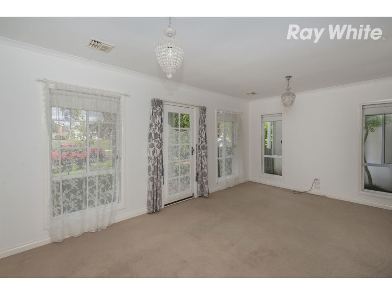 10 Sugargum Drive, Bundoora VIC 3083