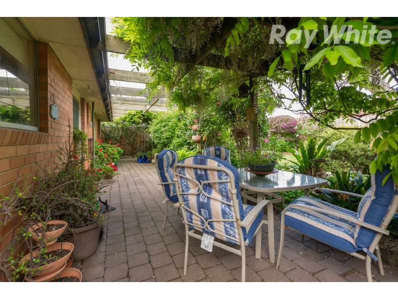 4 Neilsen Crescent, Bundoora VIC 3083