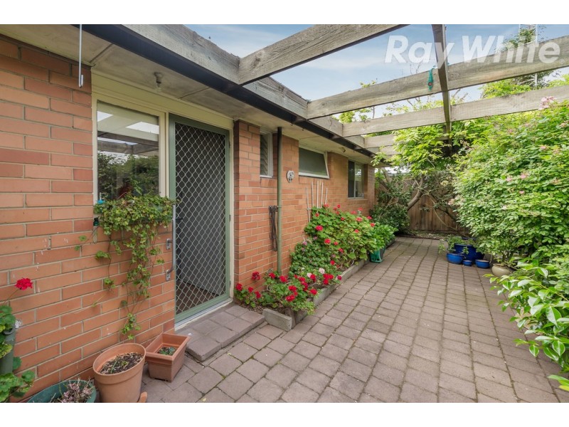 4 Neilsen Crescent, Bundoora VIC 3083