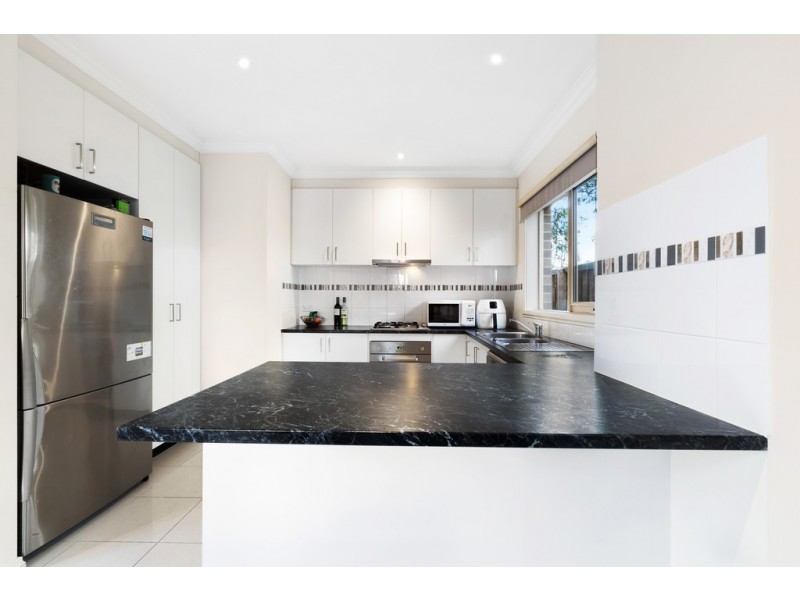 21/5 Delacombe Drive, Mill Park VIC 3082