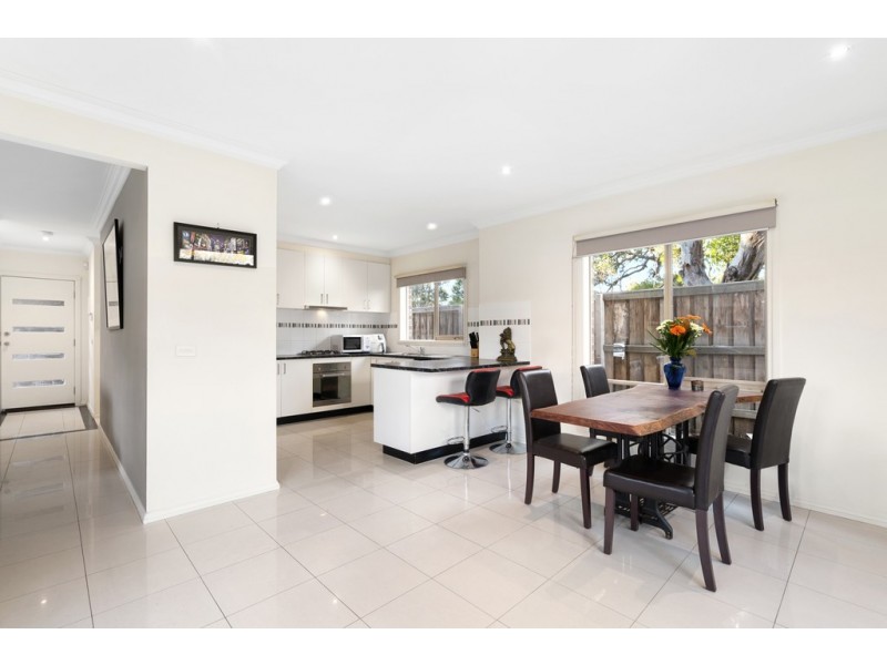 21/5 Delacombe Drive, Mill Park VIC 3082