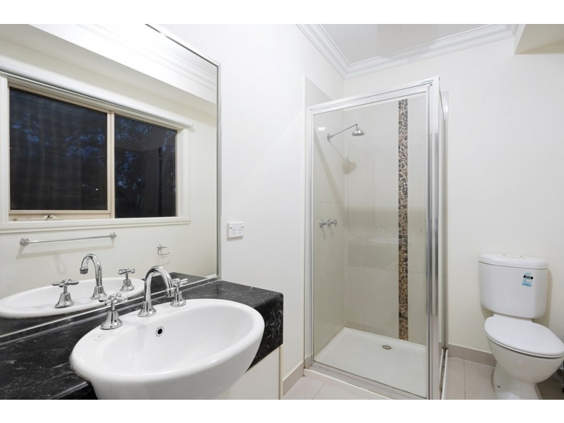 21/5 Delacombe Drive, Mill Park VIC 3082