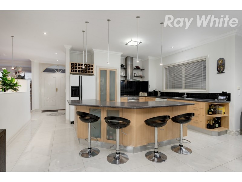 13 Parkside View, South Morang VIC 3752
