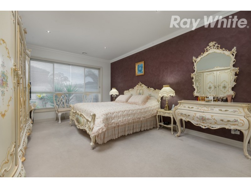 13 Parkside View, South Morang VIC 3752