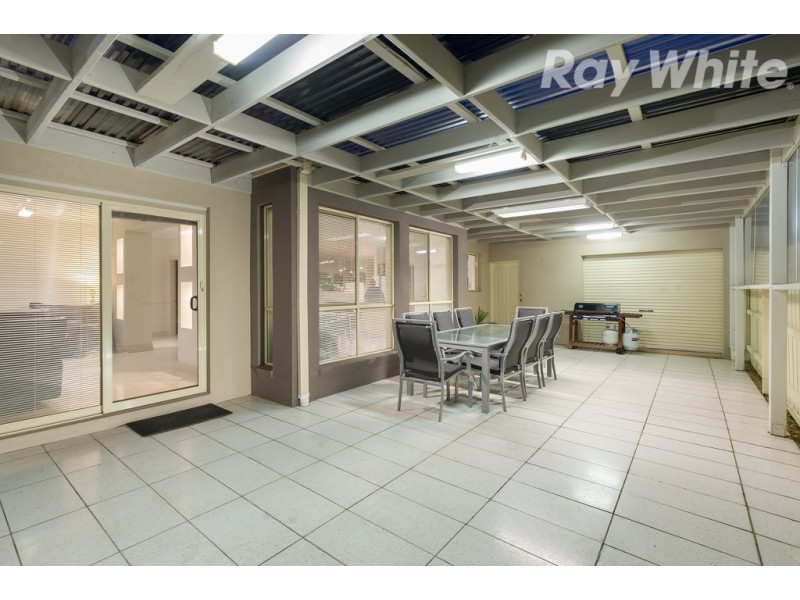 13 Parkside View, South Morang VIC 3752