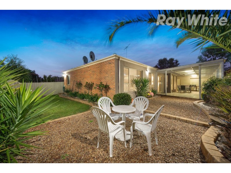 13 Parkside View, South Morang VIC 3752