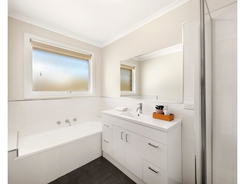 49 Josef Avenue, Bundoora VIC 3083