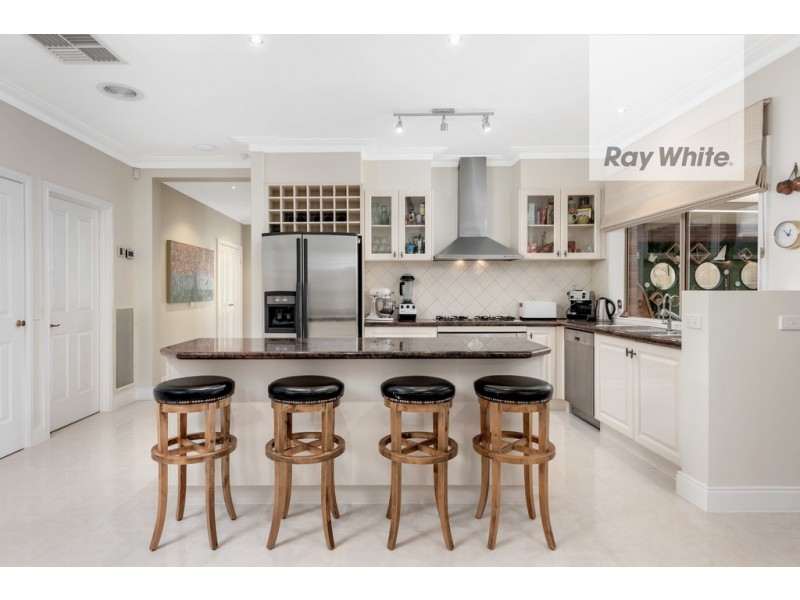 13 Ward Drive, Mill Park VIC 3082