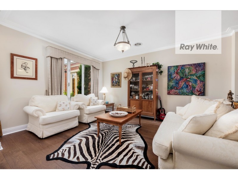 13 Ward Drive, Mill Park VIC 3082