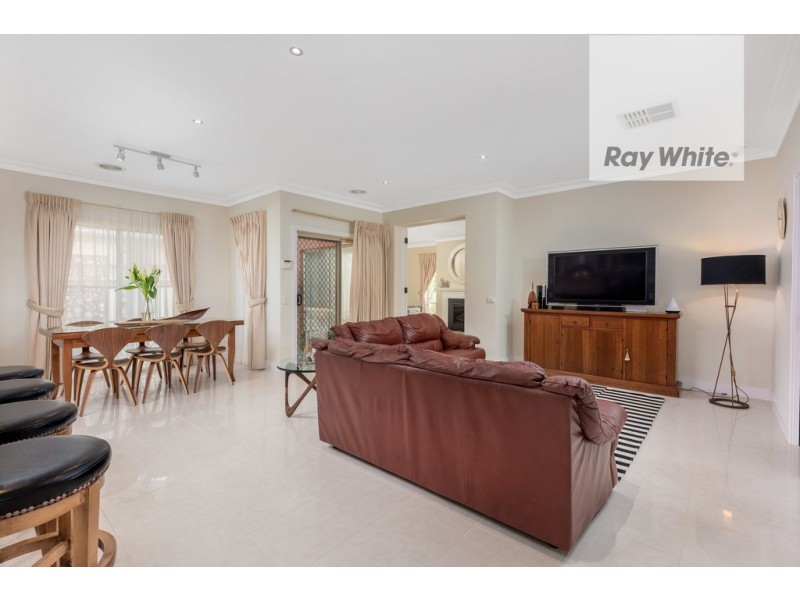 13 Ward Drive, Mill Park VIC 3082