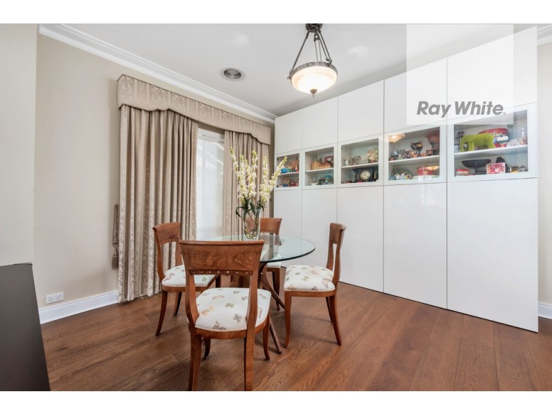 13 Ward Drive, Mill Park VIC 3082