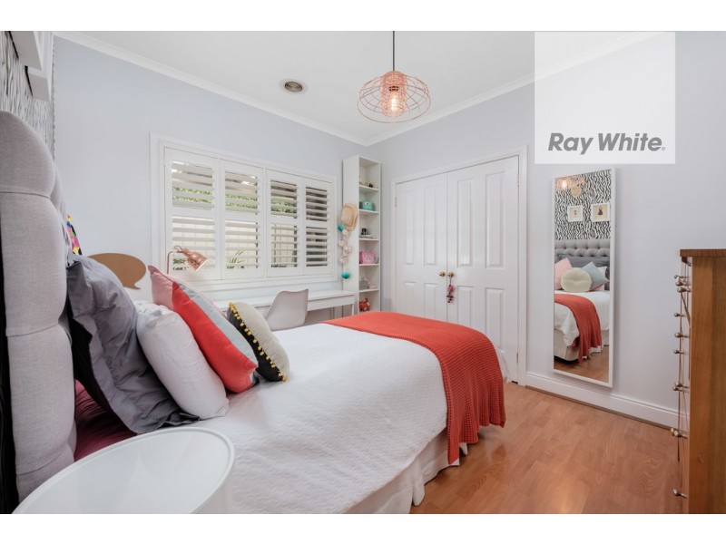 13 Ward Drive, Mill Park VIC 3082