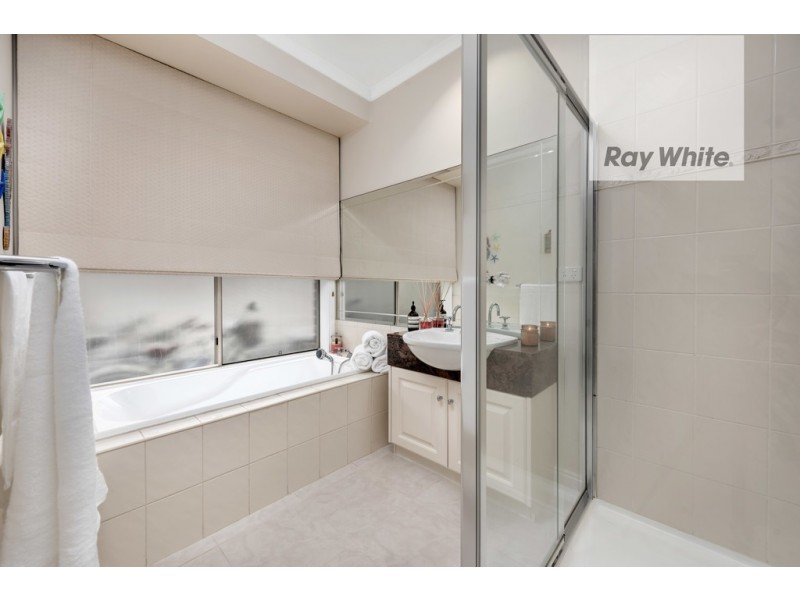 13 Ward Drive, Mill Park VIC 3082