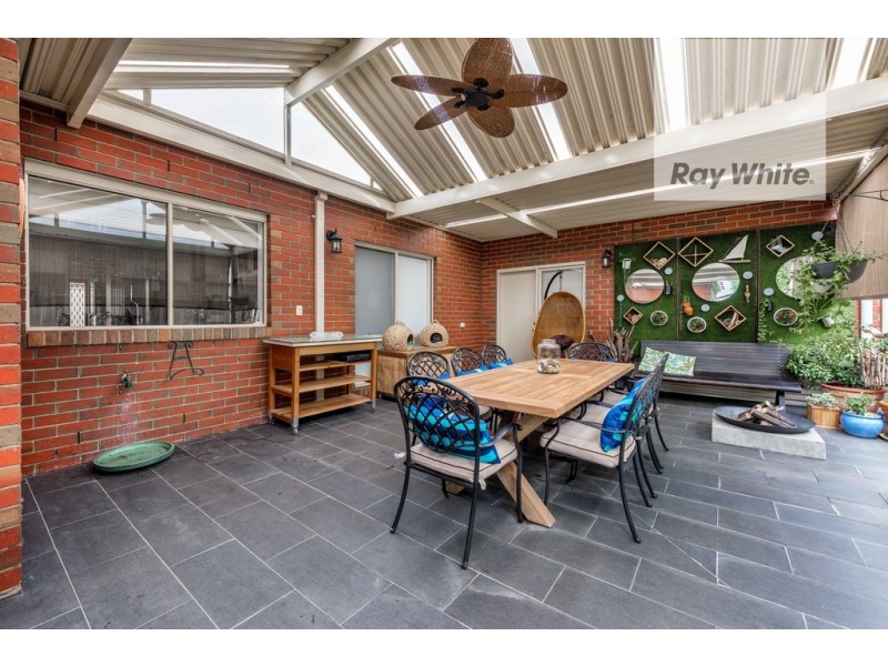 13 Ward Drive, Mill Park VIC 3082