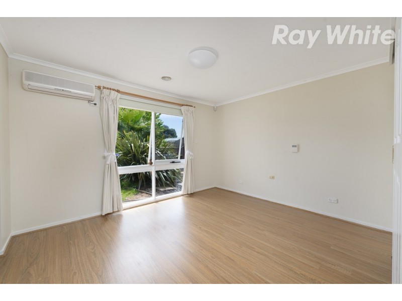 4 Denham Place, Mill Park VIC 3082