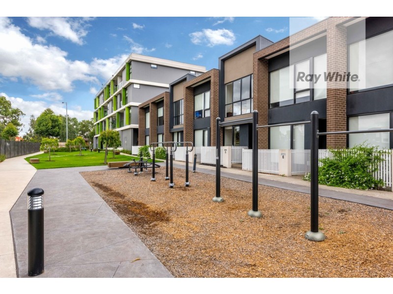 5 Olsen Walk, Mill Park VIC 3082