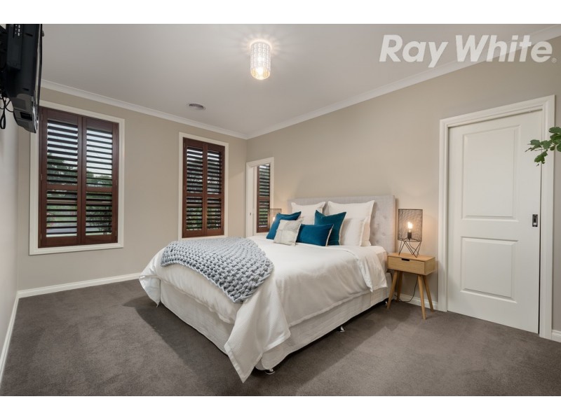 28 Curtis Avenue, Watsonia VIC 3087