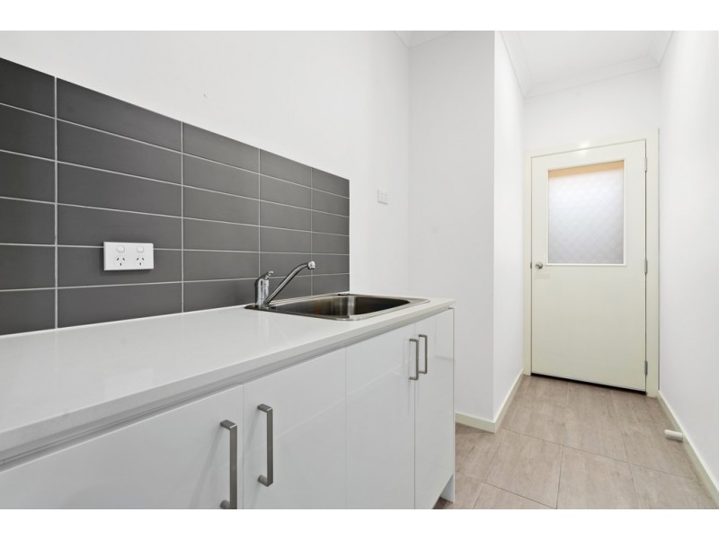 16 Tooradin Crescent, Doreen VIC 3754