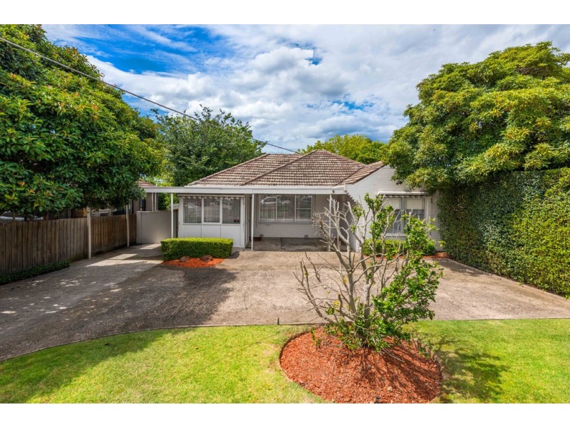 84 Watsonia Road, Watsonia VIC 3087