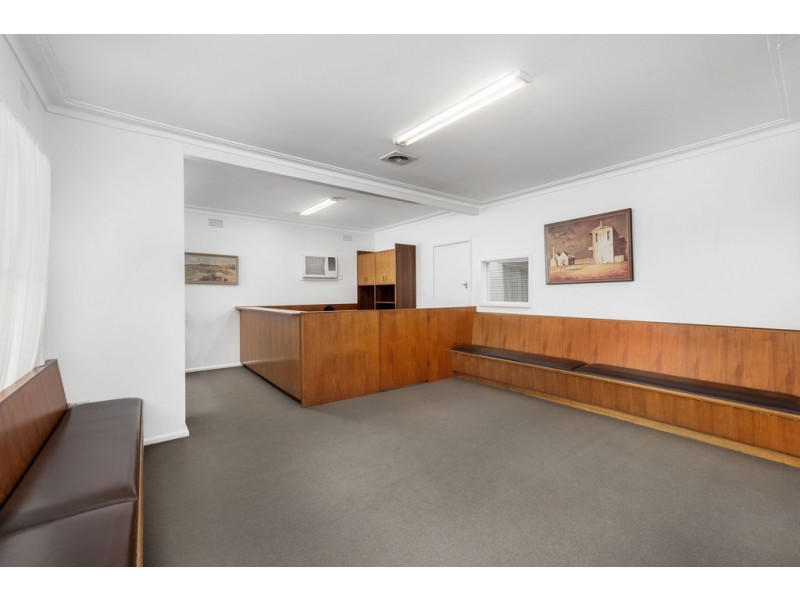 84 Watsonia Road, Watsonia VIC 3087