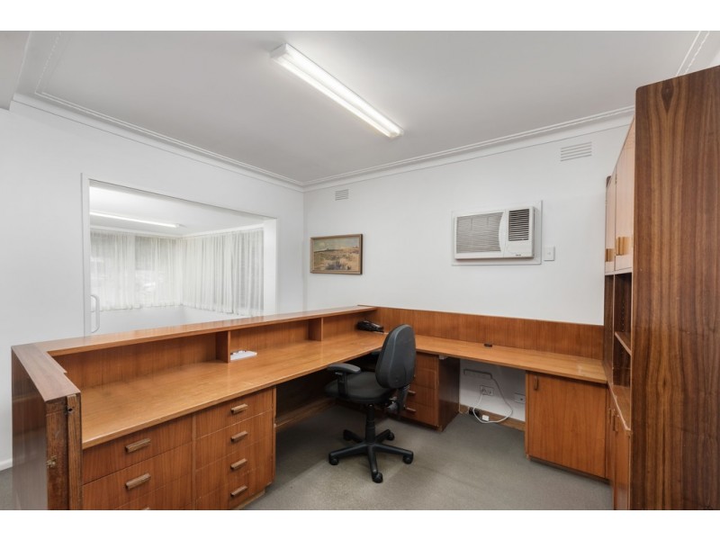 84 Watsonia Road, Watsonia VIC 3087