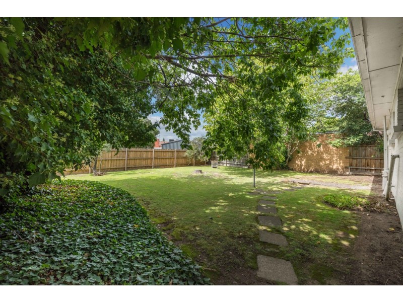 84 Watsonia Road, Watsonia VIC 3087