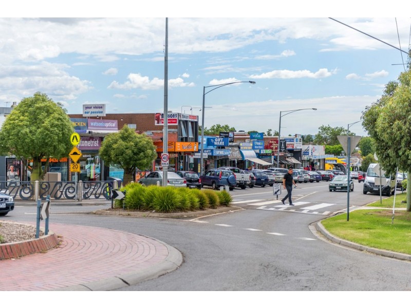 84 Watsonia Road, Watsonia VIC 3087