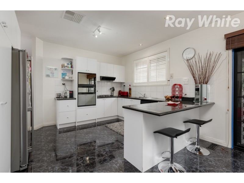 8 Polydor Court, Epping VIC 3076